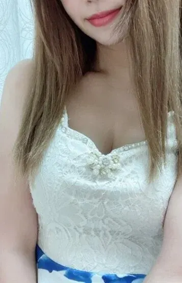 篠崎まい(The ROYAL CLASS)の公式プロフィール写真
