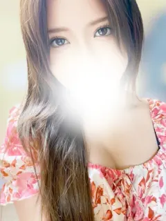 新人✨桃山ゆいな