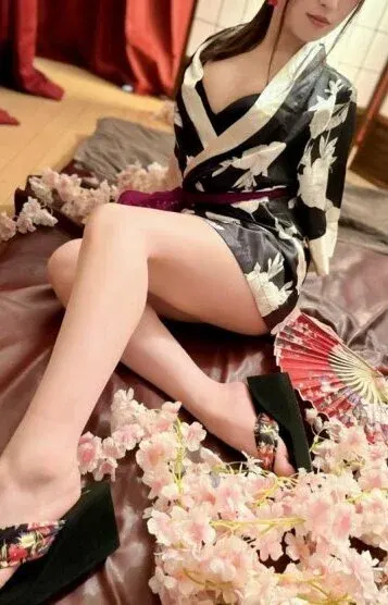 長澤さとみ(紡戯 -tsumugi-)の公式プロフィール写真