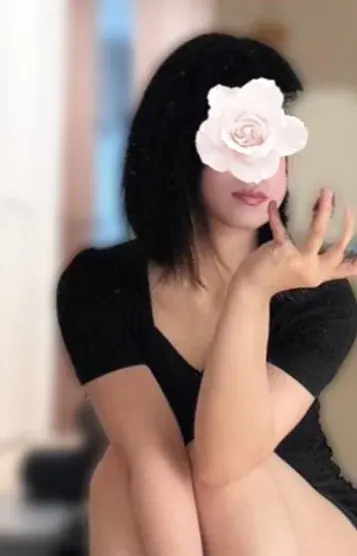 ひなの(Calla-カラー-)の公式プロフィール写真