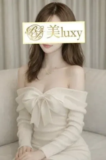 紫城かすみ(美luxy~ビラグジー~)の公式プロフィール写真
