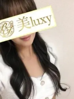 叶もえ