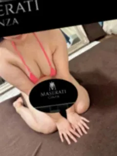 結城れな