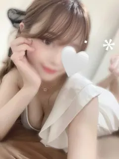 水月ひな