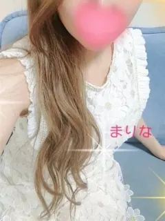 青山 まりな