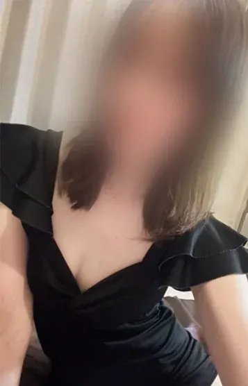 新人りり(妻色兼美 千歳店)の公式プロフィール写真