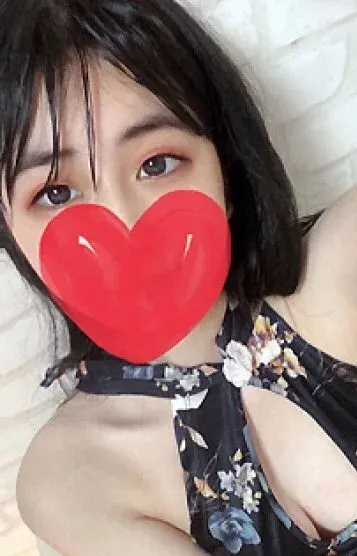 成宮ゆあ(AROMA TATTA)の公式プロフィール写真