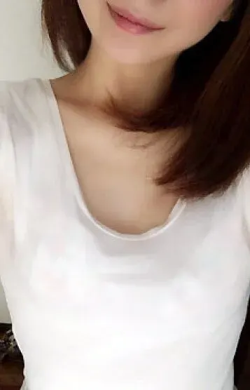 上原 もも(AROMA TATTA)の公式プロフィール写真