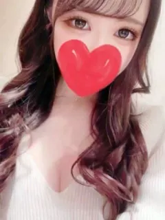 上村ひなの