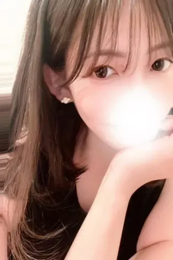 本田ゆい(Chloe)の公式プロフィール写真