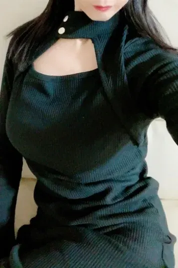 菫 すみれ(ミセスムーンR神戸店)の公式プロフィール写真