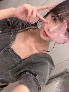 西野 ゆい