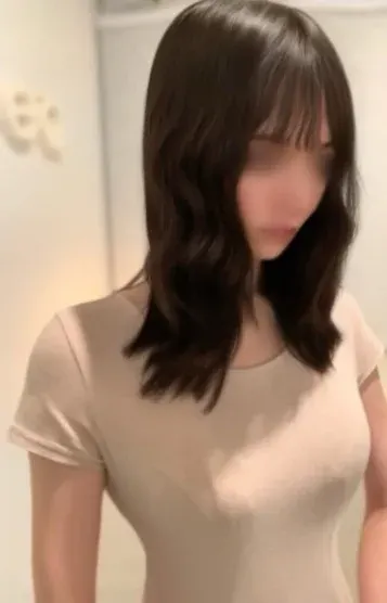 小谷杏里(Crea)の公式プロフィール写真