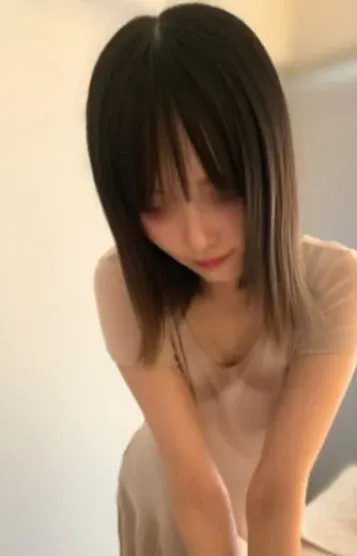 桜井あみ(Crea)の公式プロフィール写真