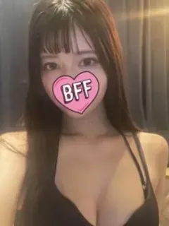 香月ティナ