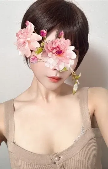 茉白 うる(Dejavu TOKYO)の公式プロフィール写真