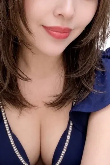 咲希(Mrs. Healing~ミセスヒーリング)の公式プロフィール写真