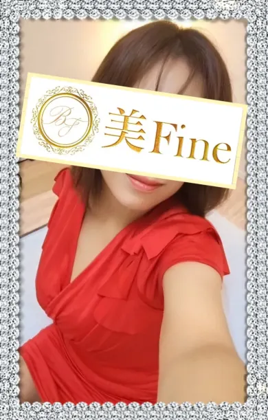 白鳥まゆ(優美な大人女子~美Fine~)の公式プロフィール写真