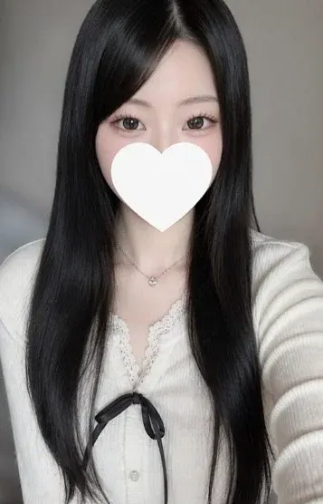 ひな(Zero)の公式プロフィール写真