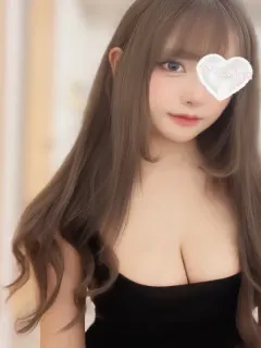 如月ひな