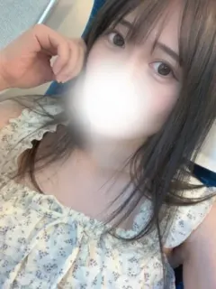 みい