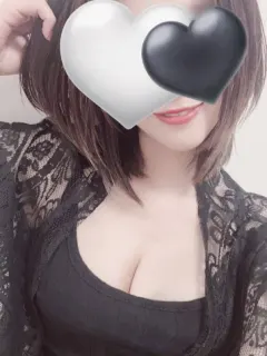 葉月 まや