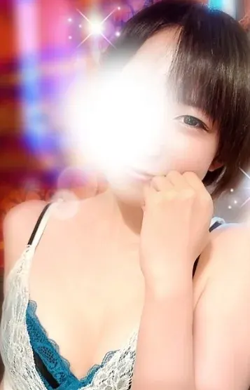 鈴宮 るい(Pure White)の公式プロフィール写真