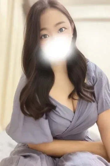 羽川もも(with)の公式プロフィール写真