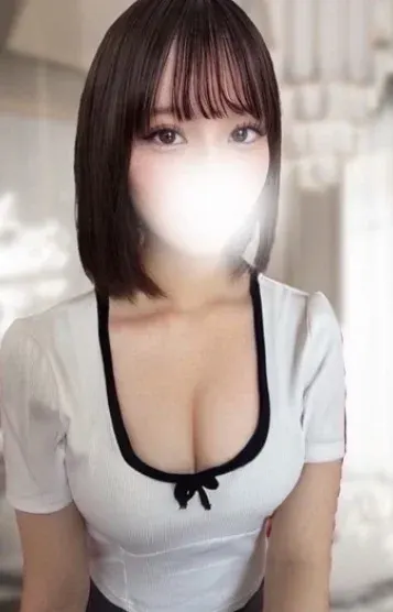 なな(New Glamorous)の公式プロフィール写真
