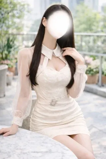 美月さくら(The Gloss)の公式プロフィール写真