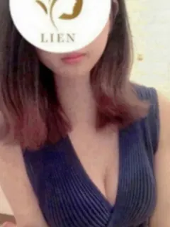 椎名ナギ