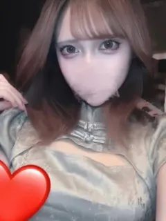小春れい