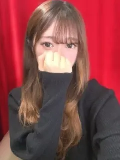 望月ひな