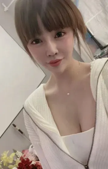 ゆうこ(十人十色)の公式プロフィール写真