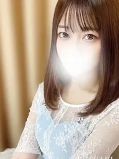 葉月みなみ
