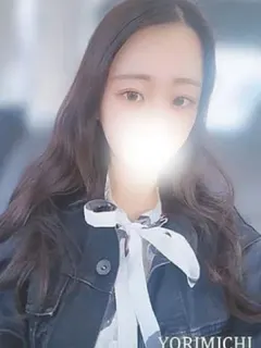 七森ゆあ