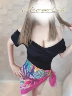 宮白せりな