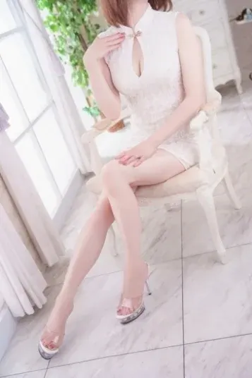 紅羽くれは(Mrs Crystal)の公式プロフィール写真
