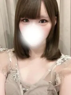 凪 ひなこ