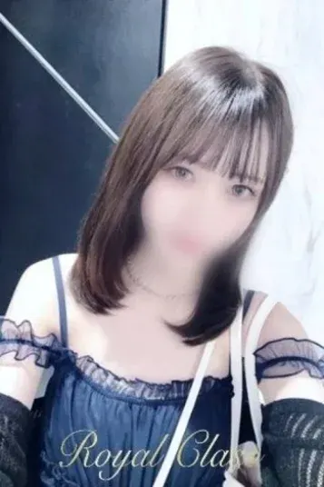 えみり(ロイヤル クラス)の公式プロフィール写真