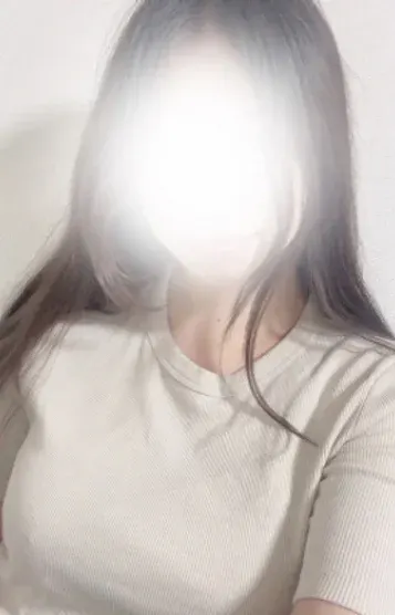 大島絢香(マダムの秘密)の公式プロフィール写真
