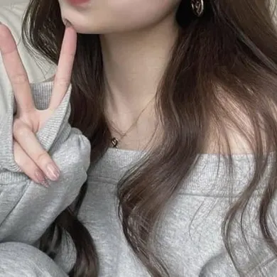 白鷺華恋(LEWD)の公式プロフィール写真