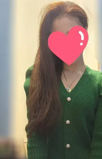 みみ(Nine Colors)の公式プロフィール写真