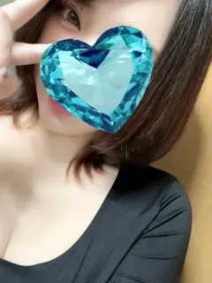 宇佐美 茜