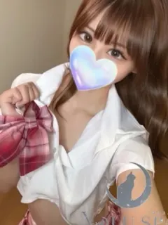 伏見まりな