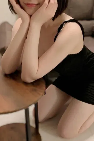 ひな(AUREN)の公式プロフィール写真