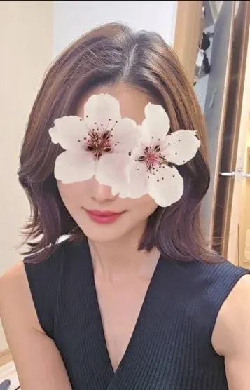 桜井あゆみ(ホワイトティアラ)の公式プロフィール写真