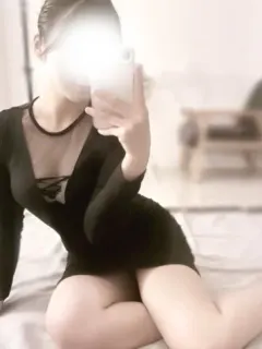 西村ひなの