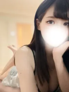 新井ここあ