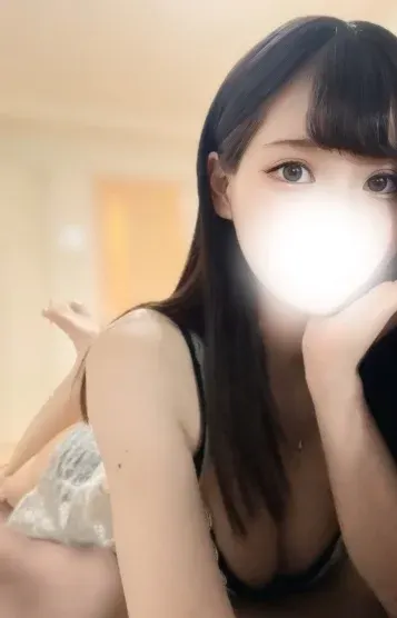 新井ここあ(THE SILHOUETTE)の公式プロフィール写真